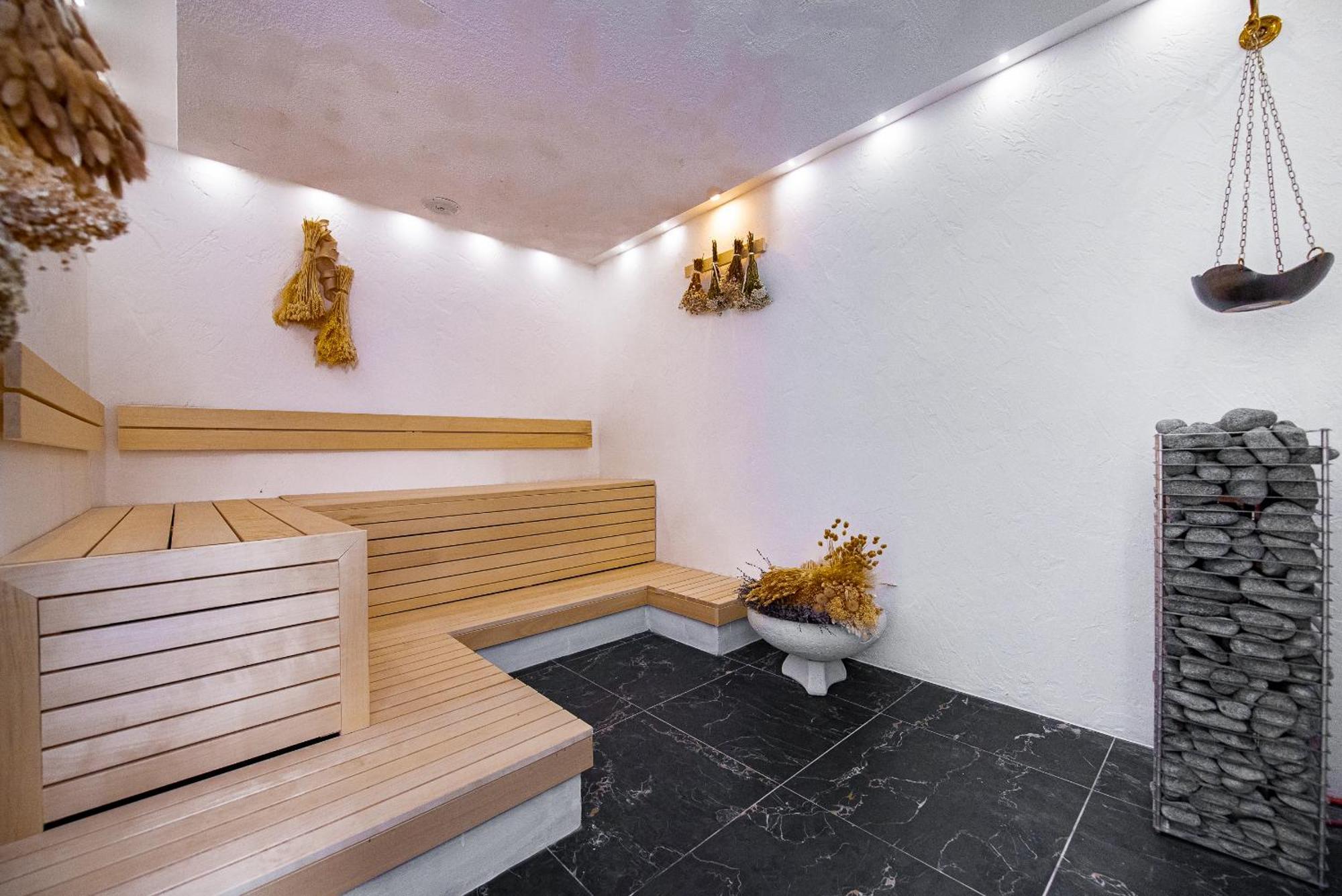 Liget Wellness Es Konferencia Hotel Сарваш Экстерьер фото